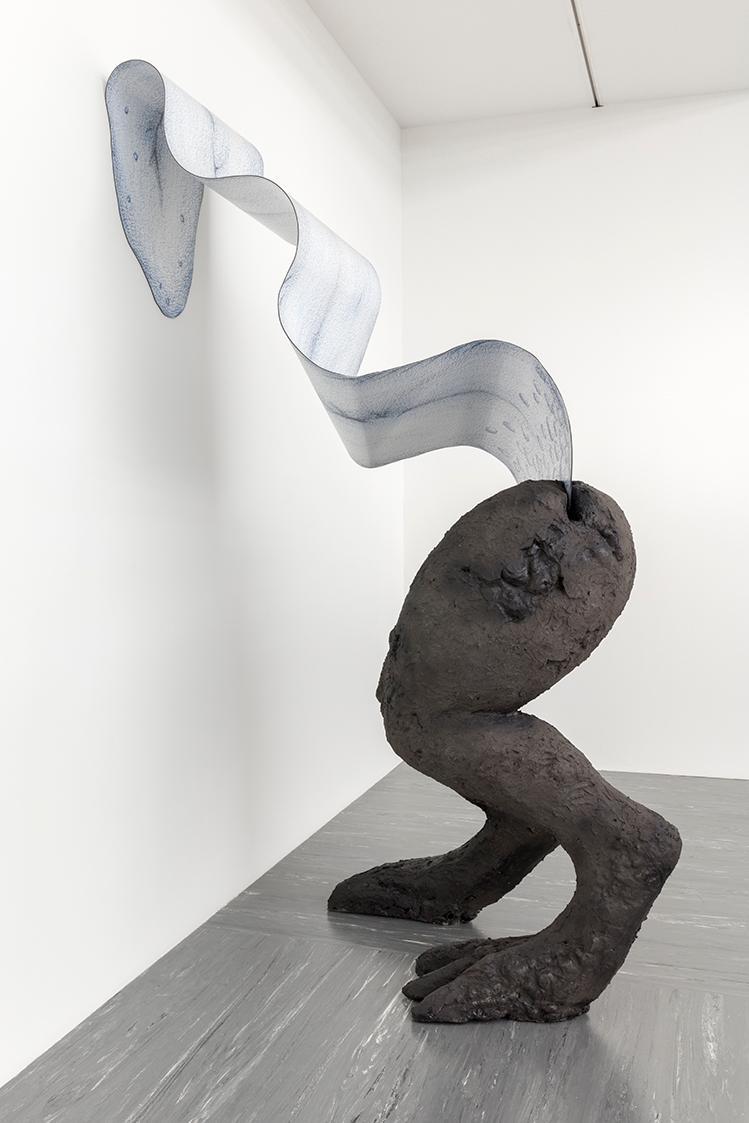 Anne Speier, Feeling the wall, 2015, Stahl, Polyurethan, Gips, Papiermaché, Farbe, UV-Direktdru ...