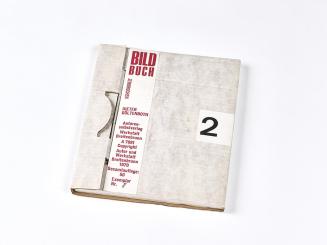 Dieter Göltenboth, Bilderbuch II zerbrochen, 1970, Siebdruck und Materialbild in Kartonage, ges ...