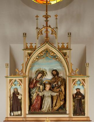 Ferdinand Stuflesser, Altar aus Stetten, Holz, gefasst, Gesamt: 220 × 208 × 44 cm, Mittelschrei ...