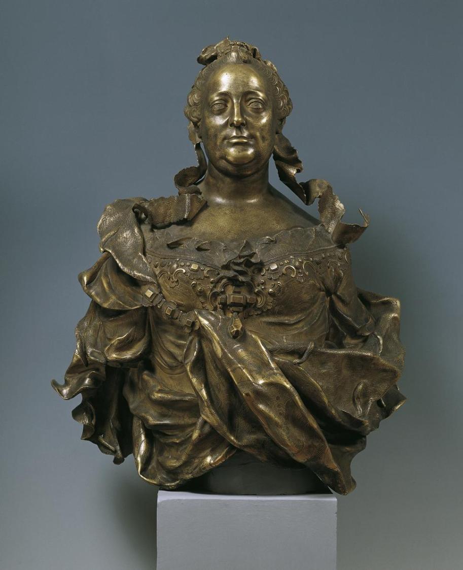 Franz Xaver Messerschmidt, Kaiserin Maria Theresia, um 1760, Bronze, vergoldet, 90 x 75 x 53 cm ...