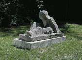 Josef Pillhofer, Sitzender, um 1951, Sandstein, 103 x 163 x 87 cm, Belvedere, Wien, Inv.-Nr. 95 ...