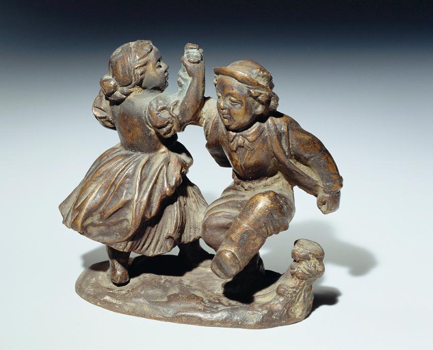 Franz Barwig d. Ä., Tanzendes Bauernpaar, um 1921, Bronze, patiniert, 13,5 × 14 × 7,5 cm, Belve ...
